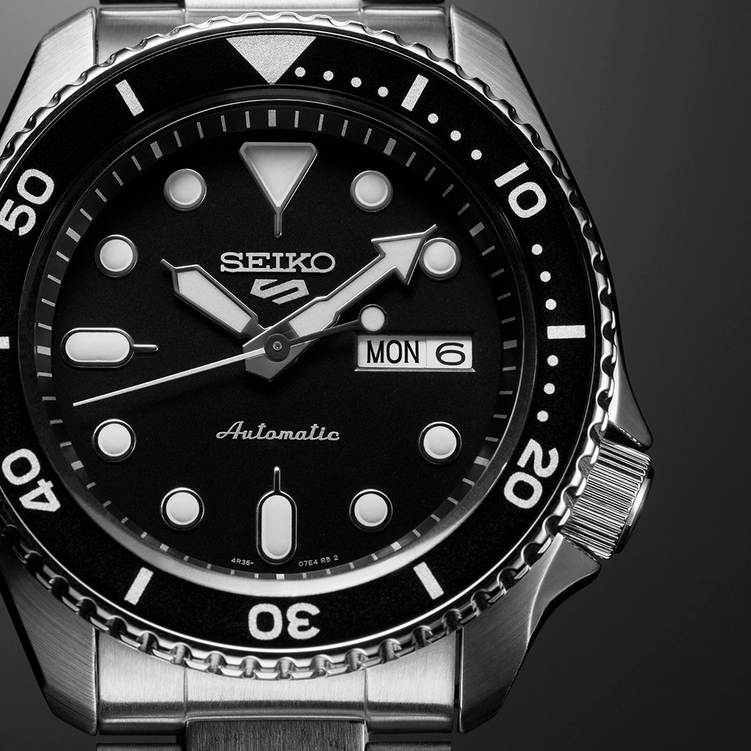 SEIKO Men's New5Sports Sport Automatic Watch