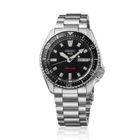 Seiko 5 Sports SKX Series in Kuro Black