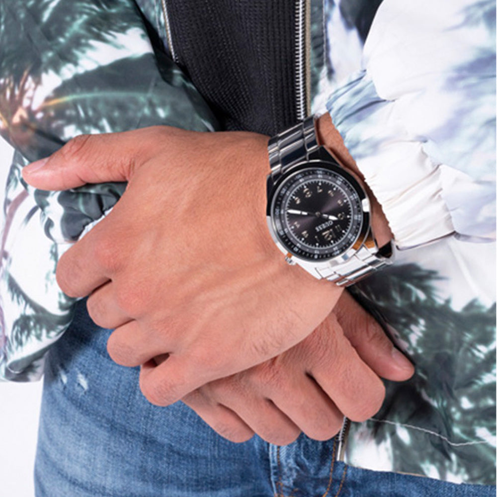 Guess Men's Watch Silver Tone Case Black Dial Quartz
