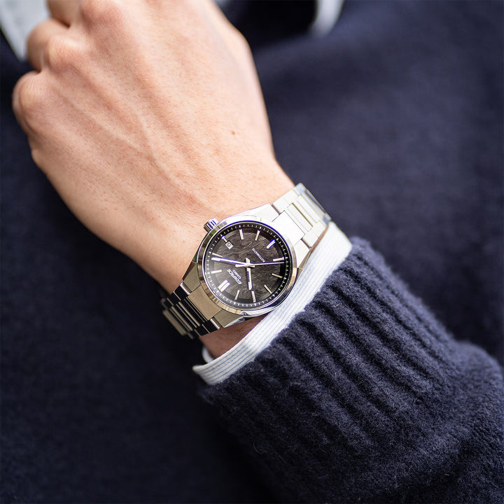 EDIFICE EFK-110D-1ADR AUTOMATIC MOVEMENT MENS WATCH
