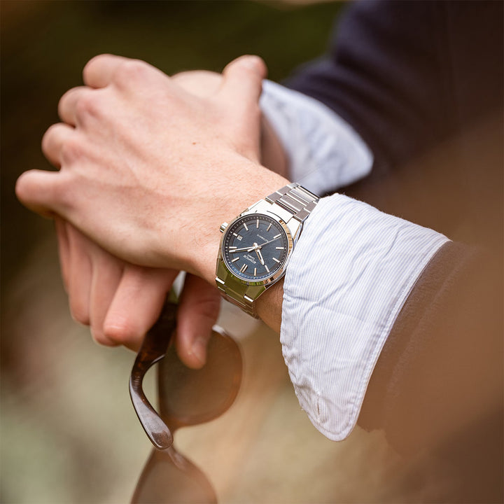 EDIFICE EFK-110D-2ADR AUTOMATIC MOVEMENT MENS WATCH