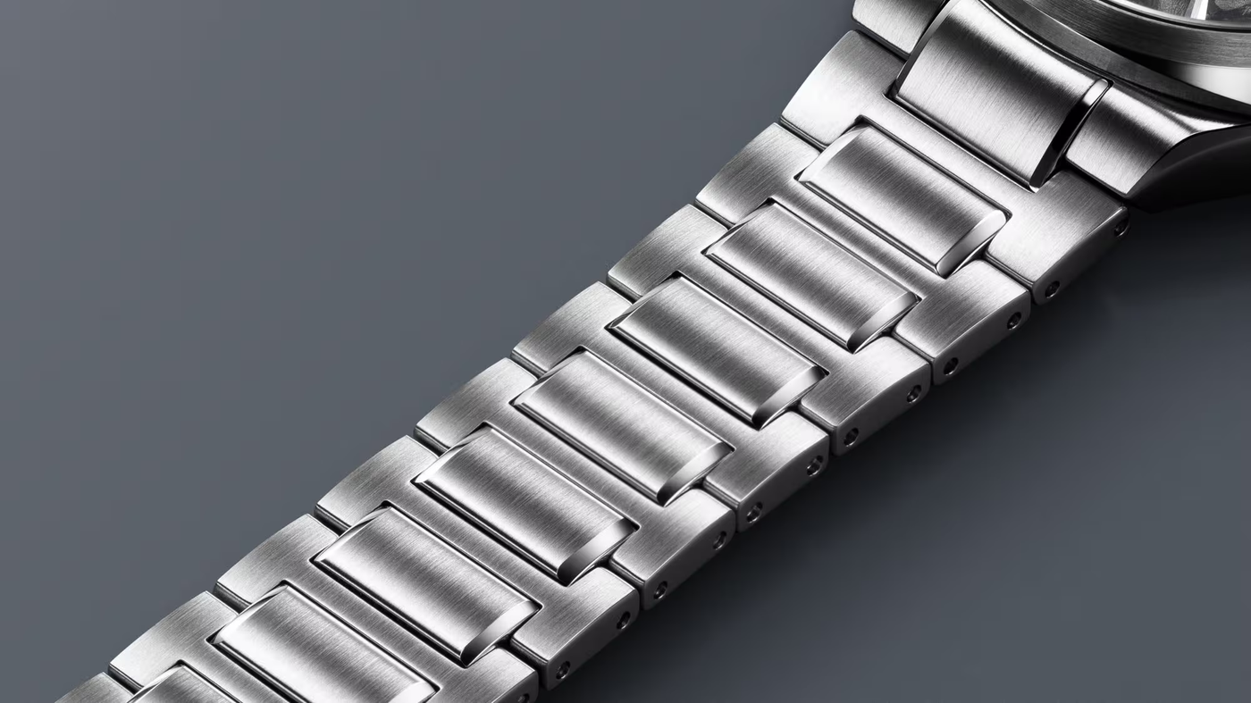Casio EFK-200CD solid stainless-steel band