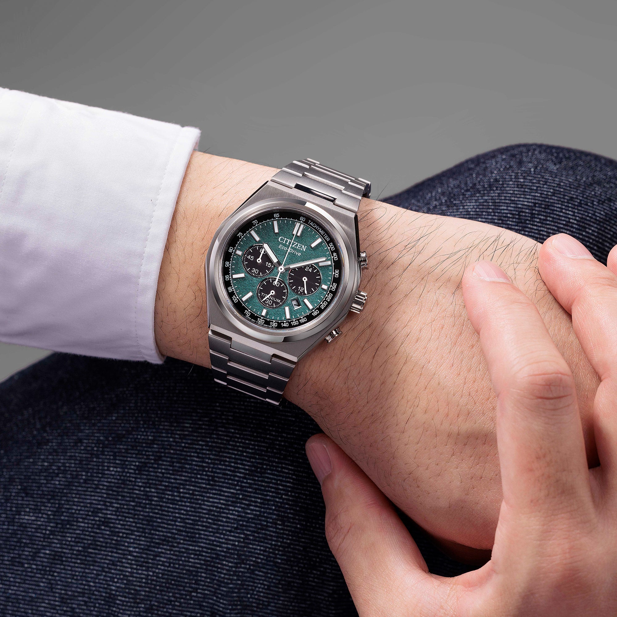 つか Unboxing The Citizen Crono Sport CA4610-85Z - YouTube