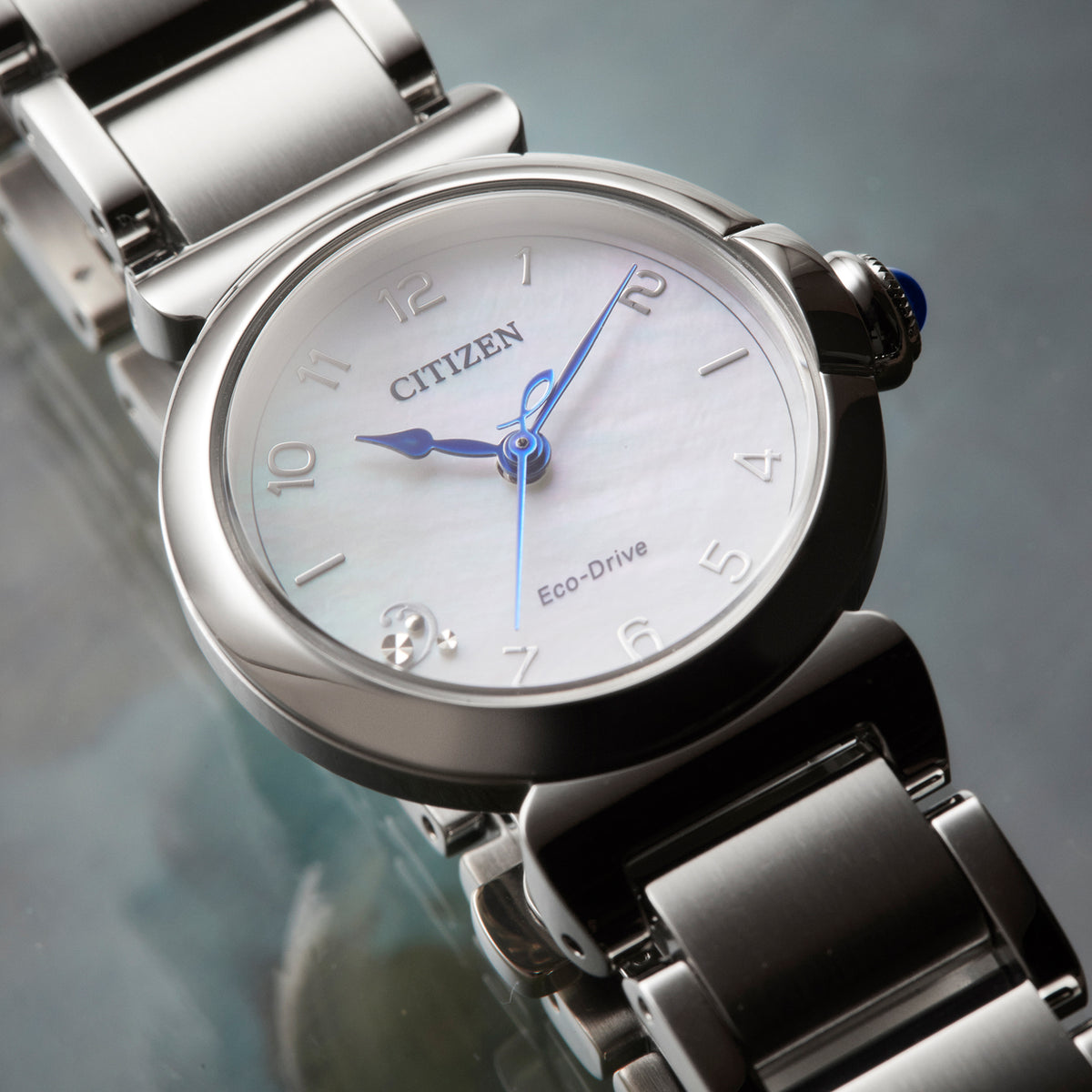 Citizen Ladies Eco-Drive L May bells Mini Watch