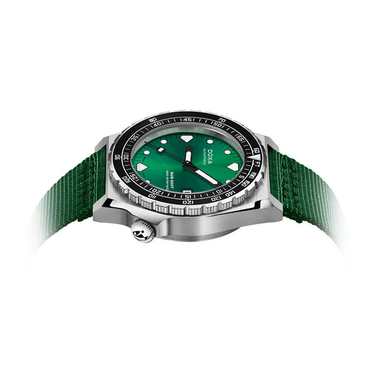 Doxa Men's Sub 600T Sea Emerand Silver Tone Case Green Dial Automatic Watch