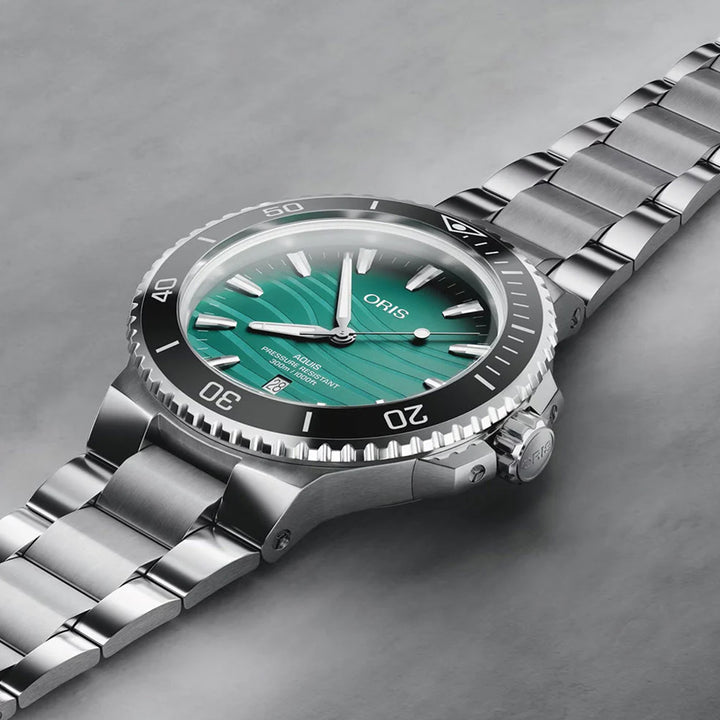 Oris Men's Aquis Silver Tone Case  Green Dial Automatic Watch