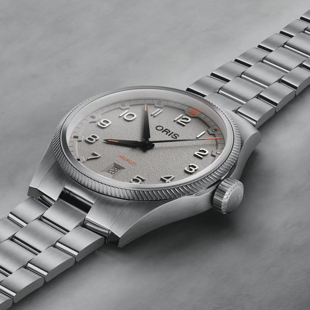 Oris Men's Pro Pilot Silver Tone Case  Grey Dial Automatic Watch