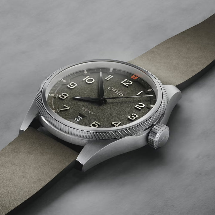 Oris Men's Pro Pilot Silver Tone Case  Green Dial Automatic Watch