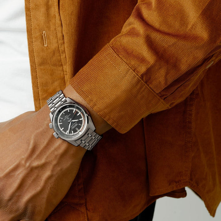 Seiko Speedtimer 6R ‘Compact Countdown’ in Black-Grey Contrast