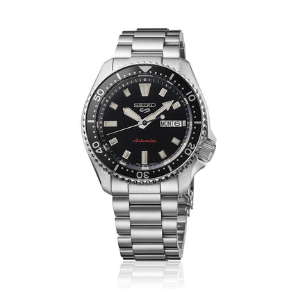 Seiko 5 Sports SKX Series in Kuro Black