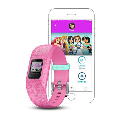 ساعة Garmin Vivofit Jr. 2 بحزام سيليكون يحمل أيقونات شخصيات أميرات وشاشة ملونة بالكامل
