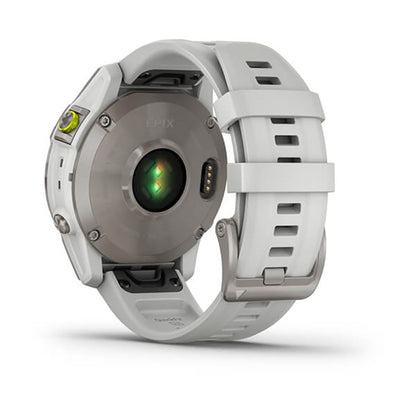 ساعة Garmin Epix Gen 2 بإطار من التيتانيوم باللون الأبيض "كاريرا" مع سوار سيليكون وشاشة ملونة بالكامل