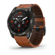 ساعة Garmin Epix Pro الجيل الثاني إصدار Sapphire مقاس 51 مم، هيكل تيتانيوم كربوني رمادي بطلاء DLC، مع سوار من جلد الكستناء وسوار سيليكون باللون الجرافيتي، شاشة كاملة