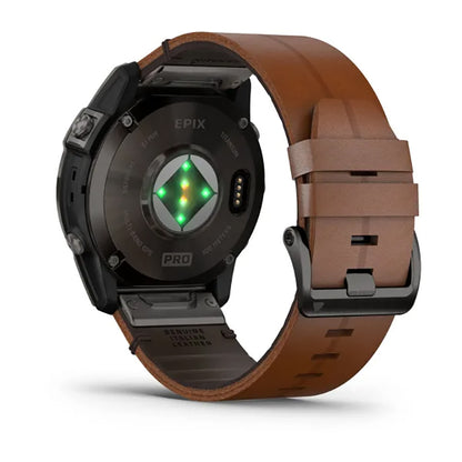 ساعة Garmin Epix Pro الجيل الثاني إصدار Sapphire مقاس 51 مم، هيكل تيتانيوم كربوني رمادي بطلاء DLC، مع سوار من جلد الكستناء وسوار سيليكون باللون الجرافيتي، شاشة كاملة