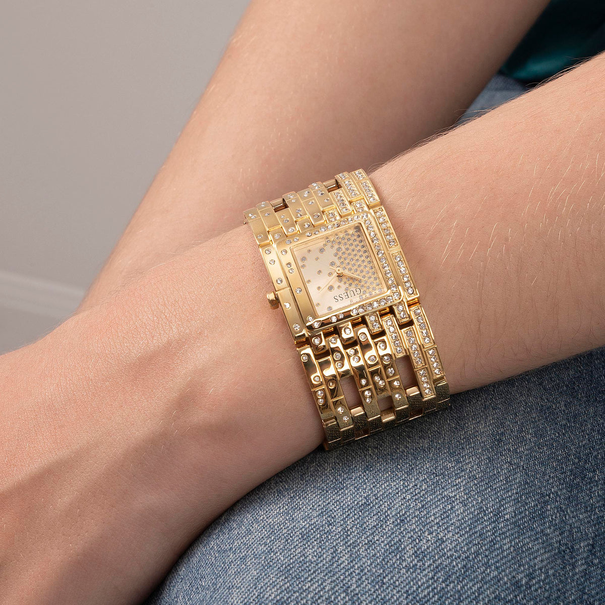 Guess Women's Watch Gold Tone Case Quartz