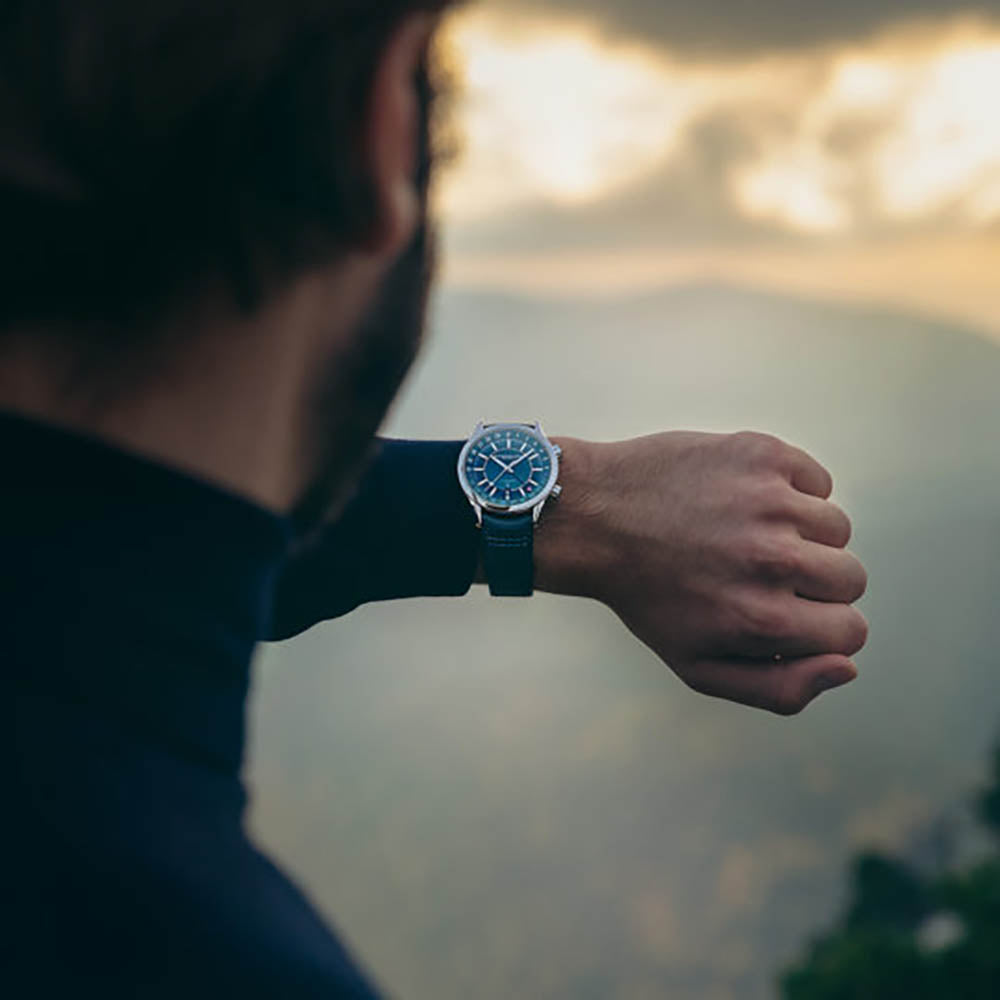 Raymond Weil Men's Freelancer GMT Worldtimer Leather Strap Blue Gradient Dial Watch
